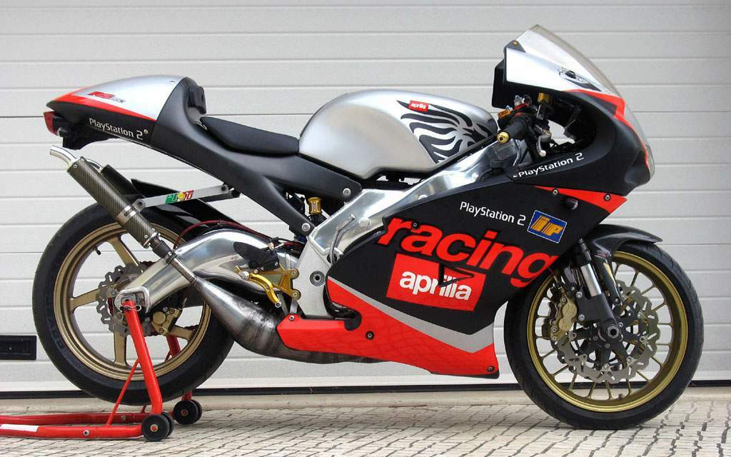 Aprilia RSV 250 For Sale Specifications, Price and Images