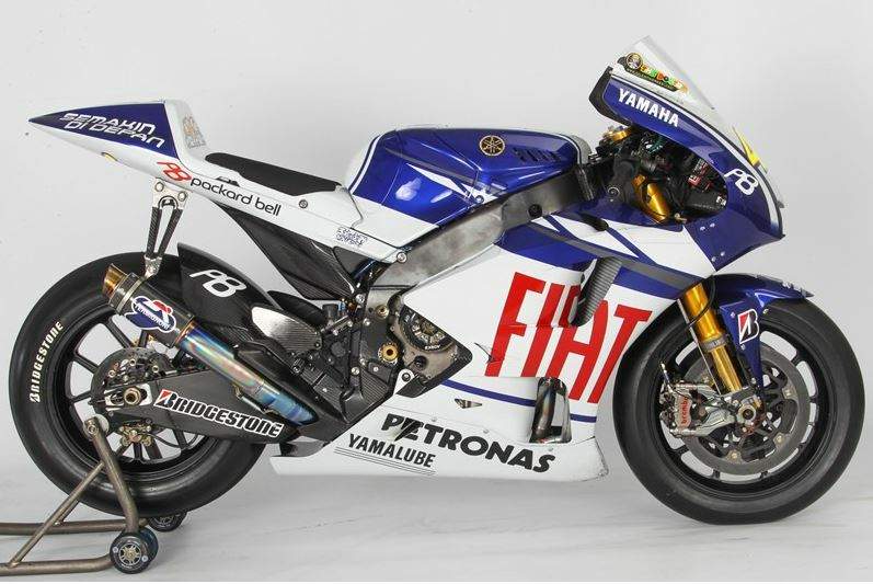 Yamaha  YZR-M1 800 For Sale Specifications, Price and Images