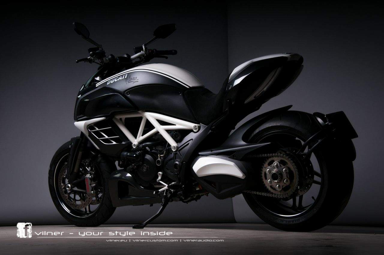 Ducati Diavel AMG by Vilner For Sale Specifications, Price and Images