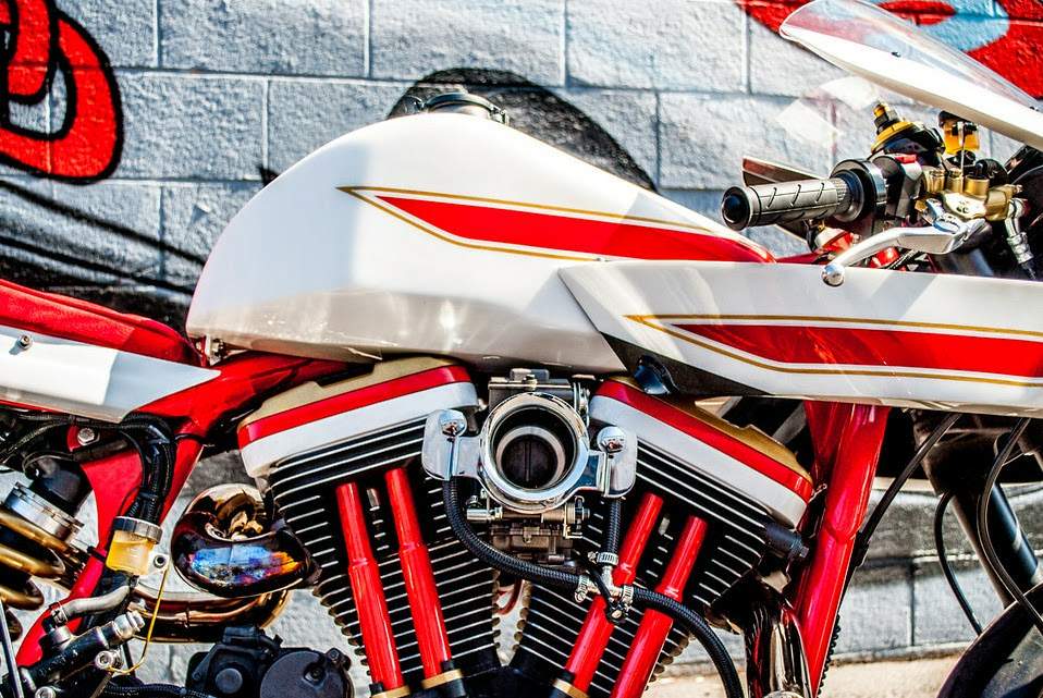 Ivory Comet XL Sportster For Sale Specifications, Price and Images