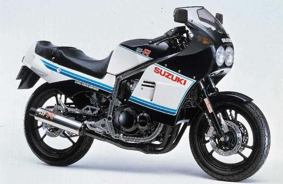 Suzuki GSX-R 400 For Sale Specifications, Price and Images