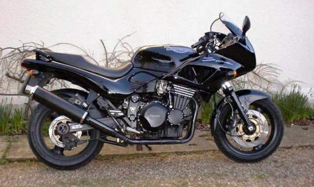 Triumph Sprint 900 Sport For Sale Specifications, Price and Images