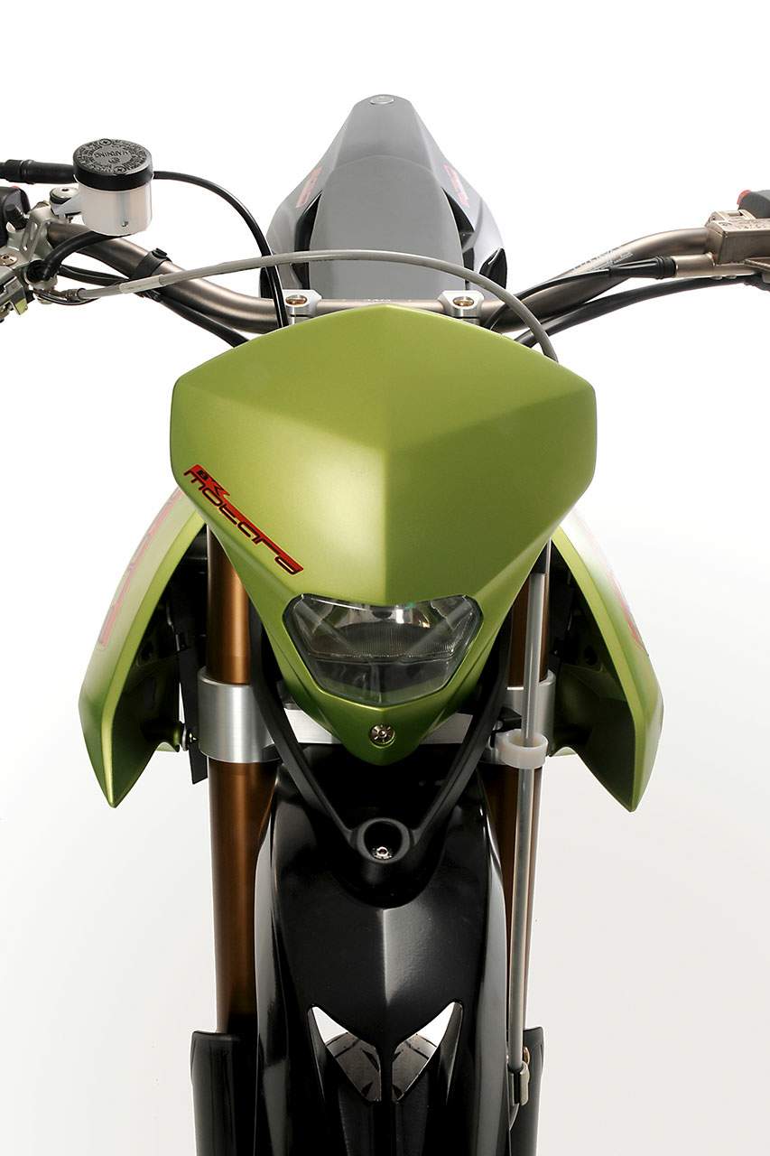 Benelli BX 570 Motard For Sale Specifications, Price and Images