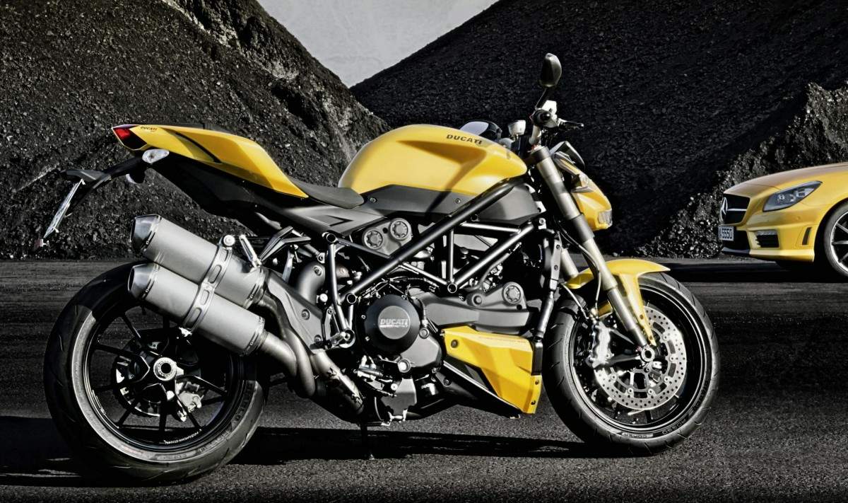 Ducati Streetfighter 848 AMG 
Special Edition For Sale Specifications, Price and Images