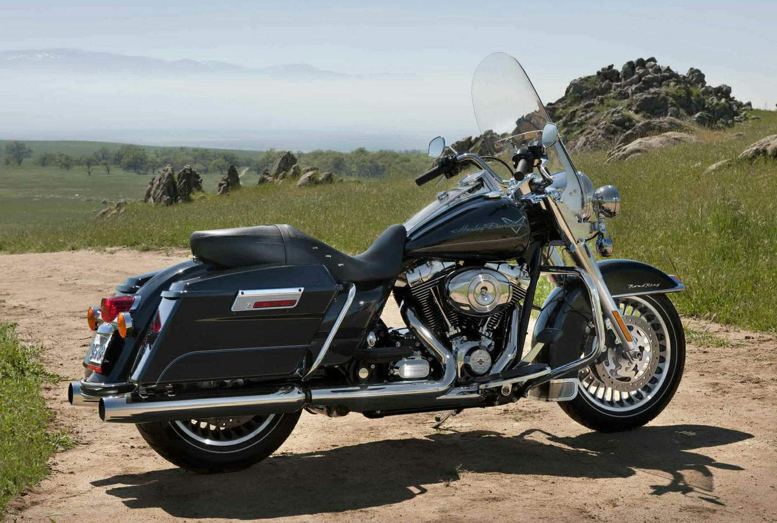 FLHR Road King For Sale Specifications, Price and Images