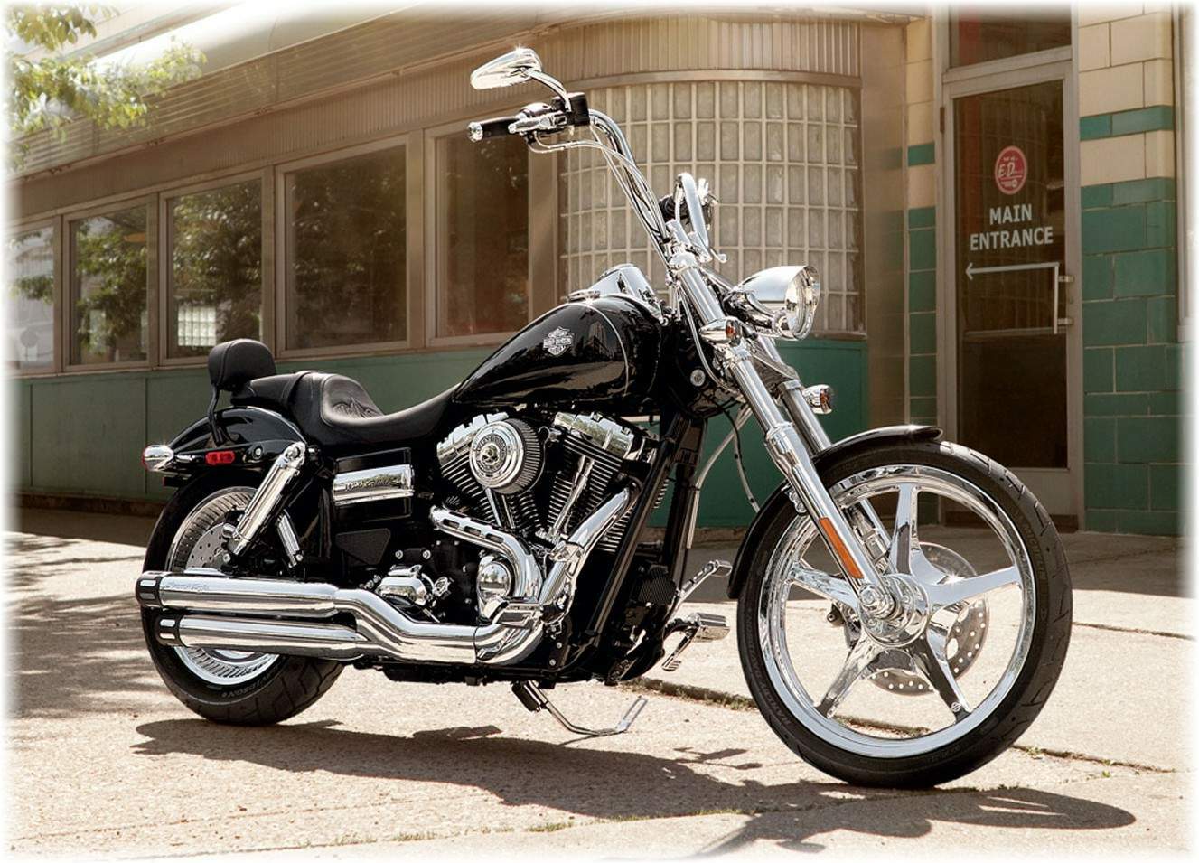 Harley 
    Davidson 
      FXDWG Dyna Wide Glide For Sale Specifications, Price and Images