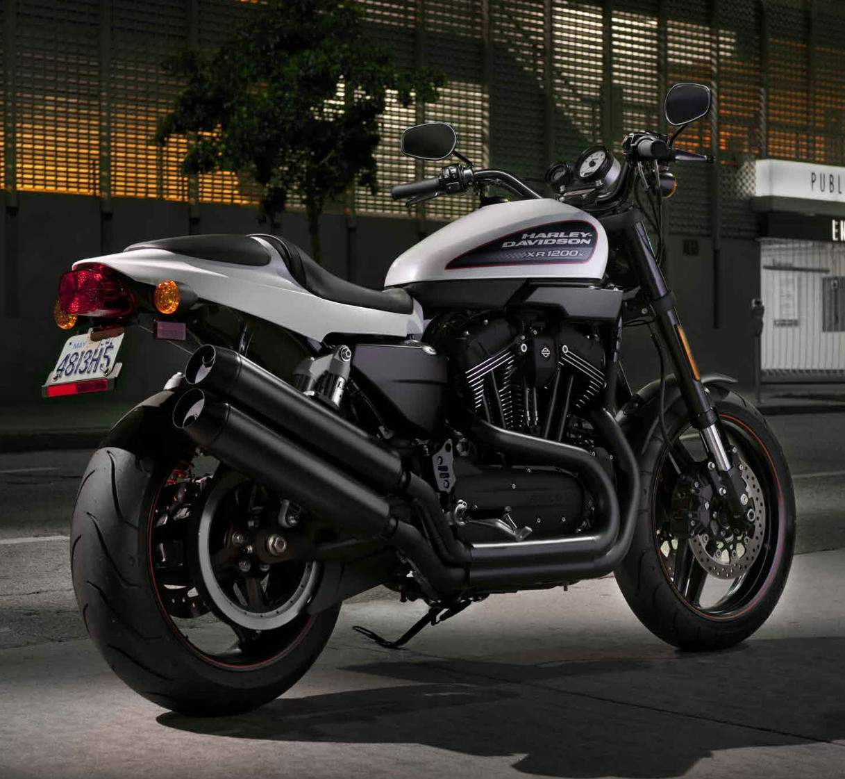 Harley 
    Davidson 
    XR 1200X For Sale Specifications, Price and Images