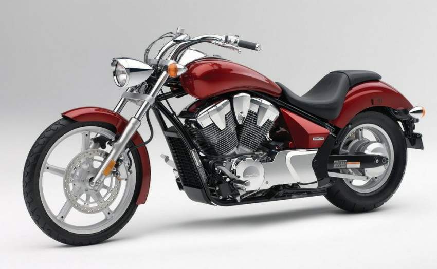 Honda VT 1300CS Sabre For Sale Specifications, Price and Images