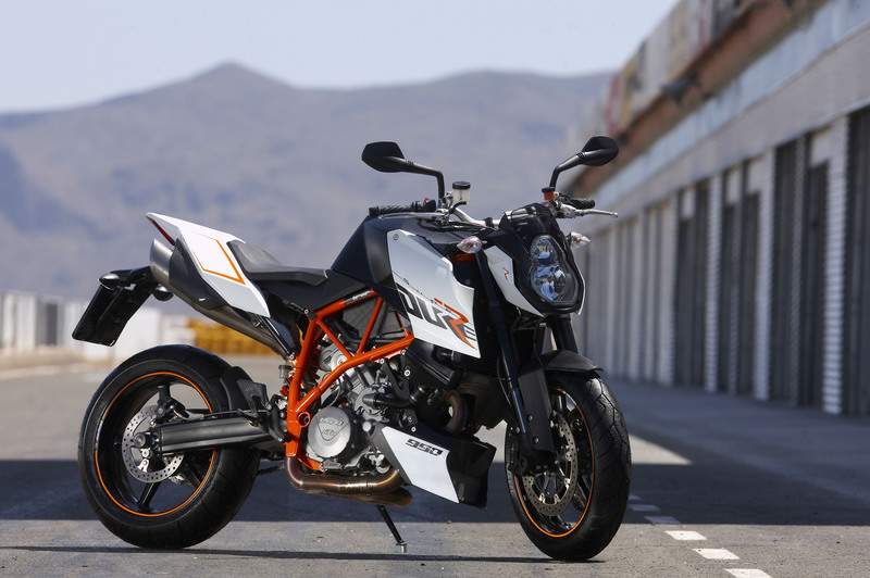 KTM 990 Super Duke R For Sale Specifications, Price and Images