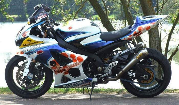Suzuki GSX-R1000 Replica Fonsi Nieto For Sale Specifications, Price and Images