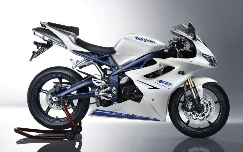 Triumph Daytona 675SE For Sale Specifications, Price and Images
