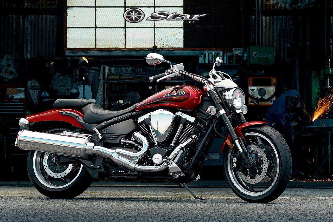 Yamaha XV 700 Road Star For Sale Specifications, Price and Images