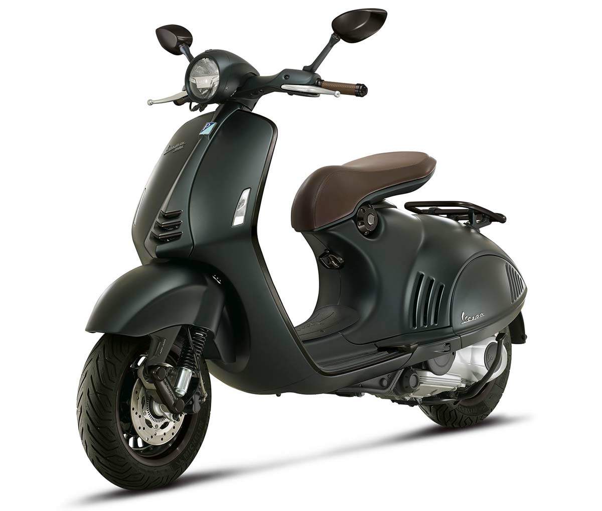 Vespa 
		946 Emporio 
		Armani 125 For Sale Specifications, Price and Images