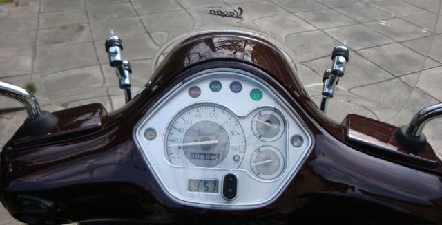 Vespa GTS 300 IE For Sale Specifications, Price and Images