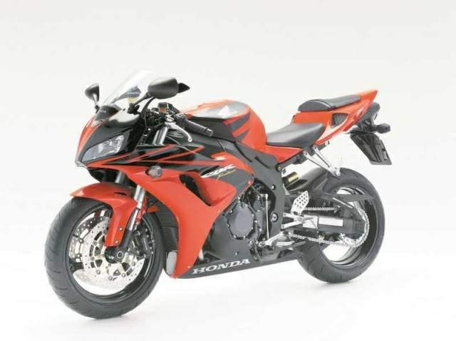 Honda CBR 1000RR Fireblade For Sale Specifications, Price and Images