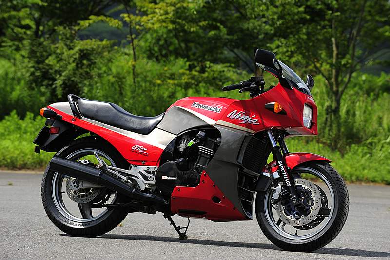 Kawasaki GPz 900R Ninja For Sale Specifications, Price and Images
