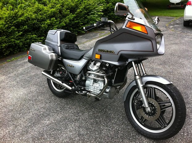 Honda GL 500 Silver Wing For Sale Specifications, Price and Images