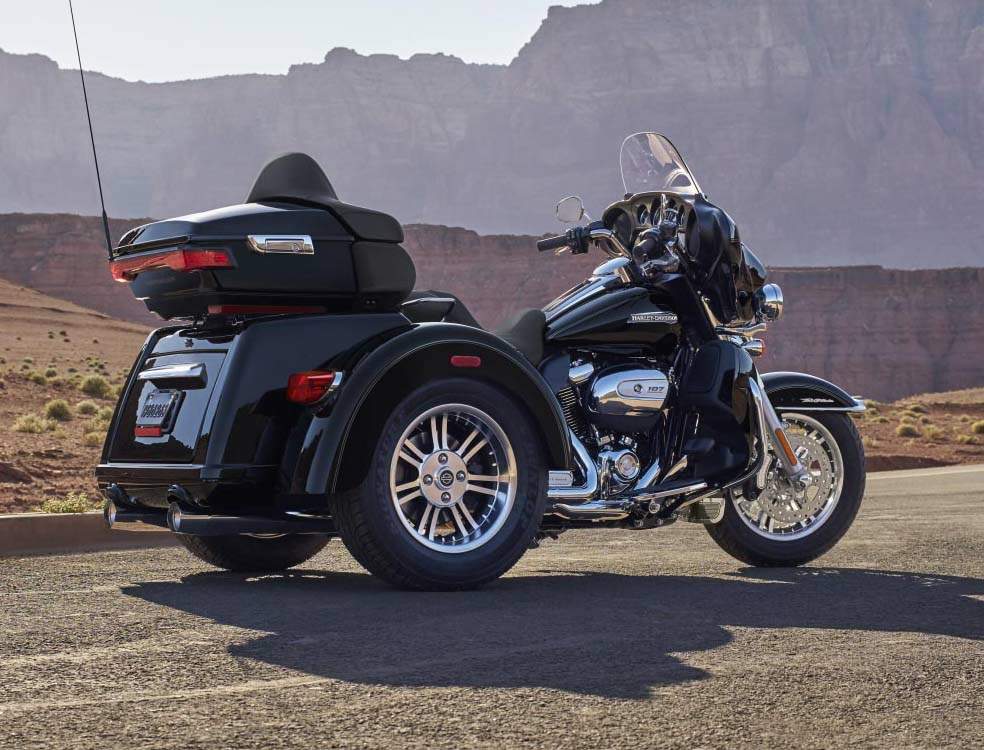 Harley Davidson FLHTCUTG Tri Glide Ultra For Sale Specifications, Price and Images