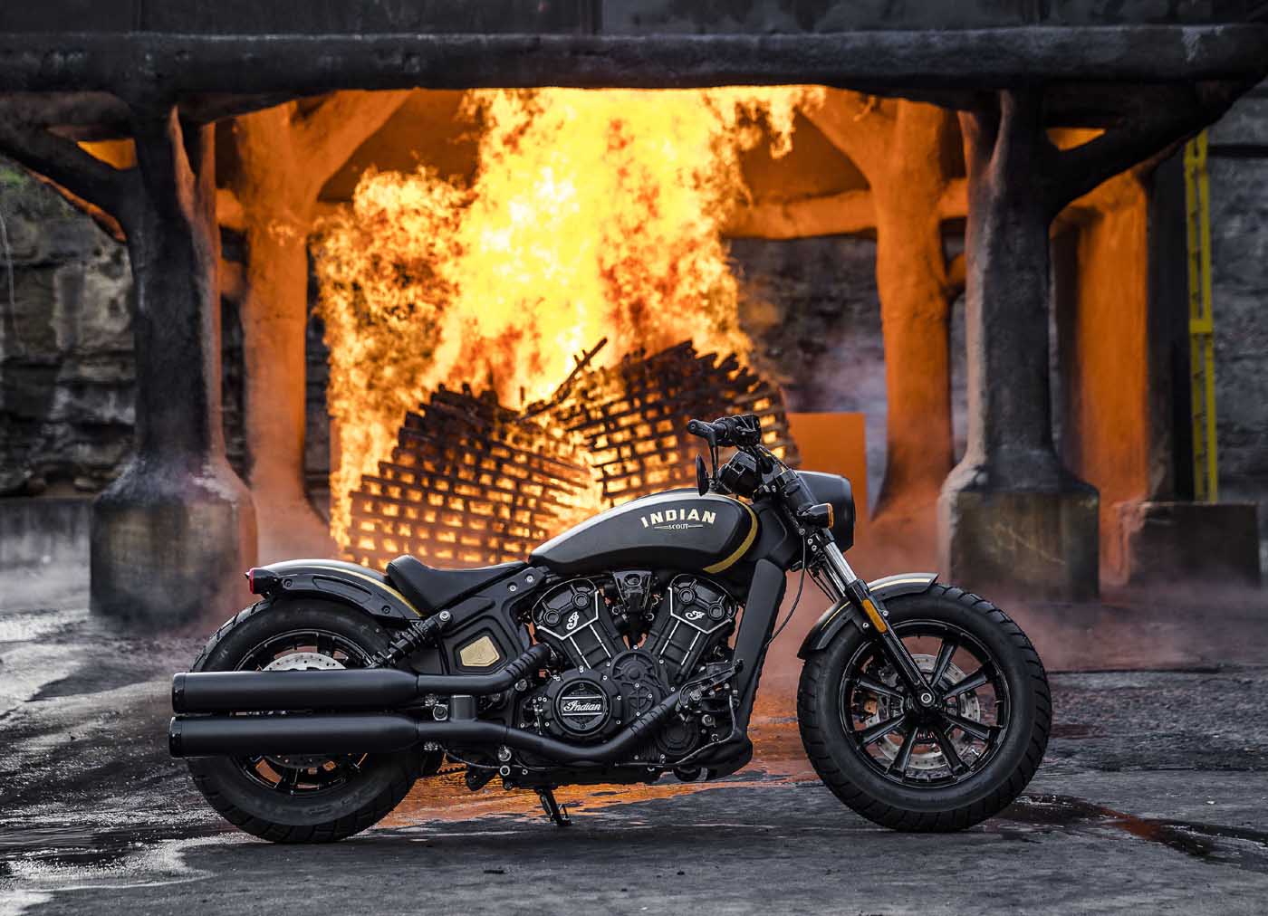 Indian Scout Bobber i Jack Daniel’s Limited 
	Edition For Sale Specifications, Price and Images