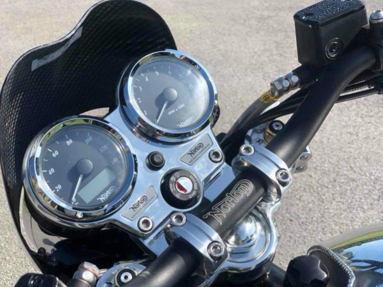 Norton Dominator 961 Street Limited Edition For Sale Specifications, Price and Images