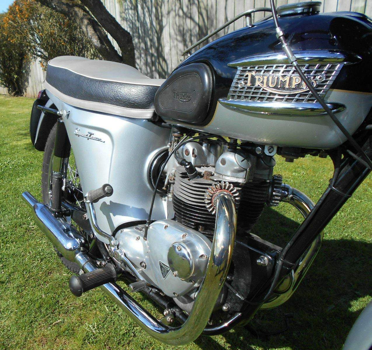 Triumph Speed Twin 500 For Sale Specifications, Price and Images