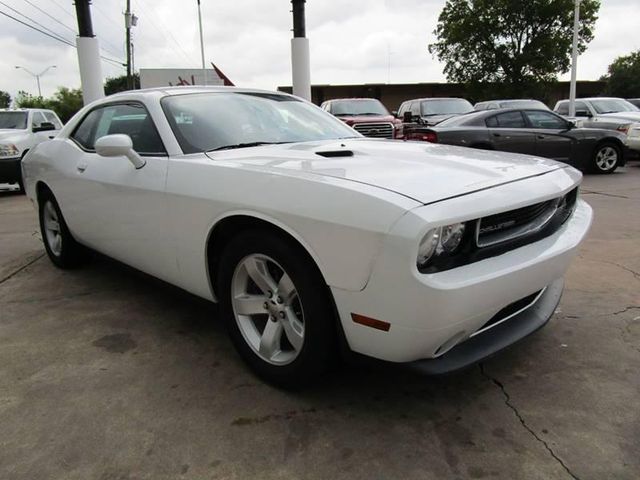  2014 Dodge Challenger SXT For Sale Specifications, Price and Images