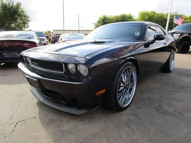  2012 Dodge Challenger SXT For Sale Specifications, Price and Images