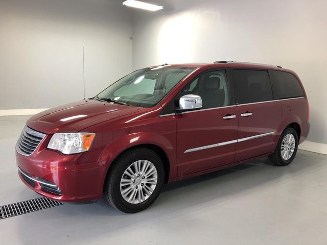  2011 Chrysler Town & Country Limited For Sale Specifications, Price and Images