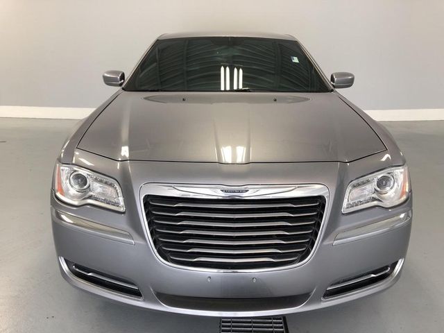  2014 Chrysler 300 Base For Sale Specifications, Price and Images