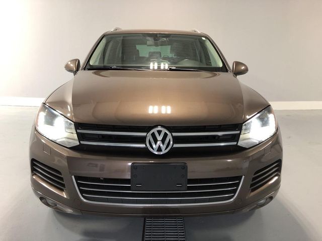  2013 Volkswagen Touareg VR6 For Sale Specifications, Price and Images
