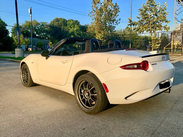  2017 Mazda MX-5 Miata Club For Sale Specifications, Price and Images