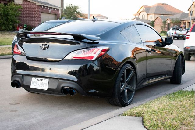  2015 Hyundai Genesis Coupe 3.8 Ultimate For Sale Specifications, Price and Images
