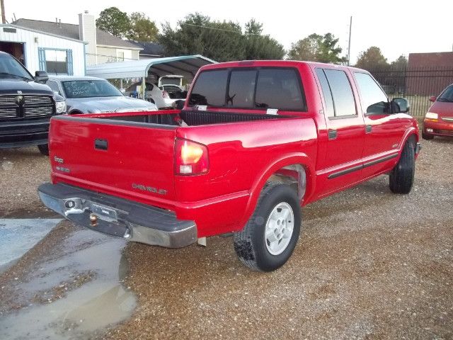  2002 Chevrolet S-10 LS For Sale Specifications, Price and Images