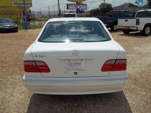  2000 Mercedes-Benz E320 For Sale Specifications, Price and Images