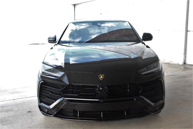  2019 Lamborghini Urus Base For Sale Specifications, Price and Images