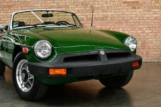  1977 MG MGB 2-SEAT ROADSTER-1.8L B-SERIES SPEED INTERIOR AUDIO For Sale Specifications, Price and Images