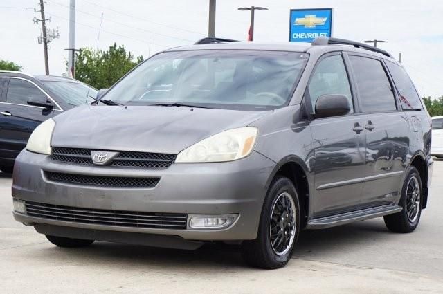  2004 Toyota Sienna LE For Sale Specifications, Price and Images