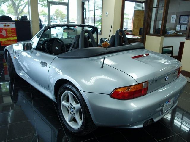  1998 BMW Z3 2.8 Roadster For Sale Specifications, Price and Images