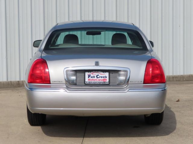  2007 Lincoln Town Car Signature Limited For Sale Specifications, Price and Images