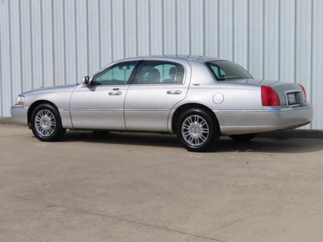  2007 Lincoln Town Car Signature Limited For Sale Specifications, Price and Images