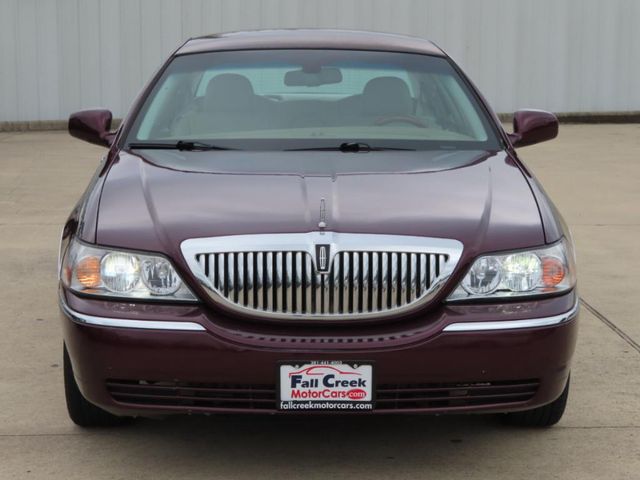  2010 Lincoln Town Car Signature Limited For Sale Specifications, Price and Images