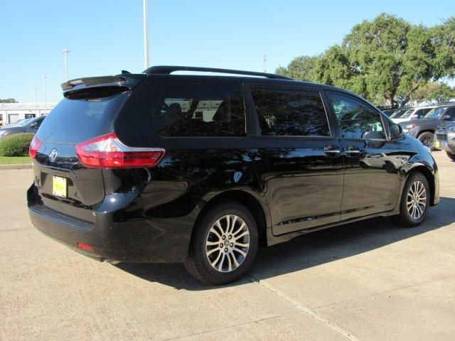  2020 Toyota Sienna XLE Premium For Sale Specifications, Price and Images