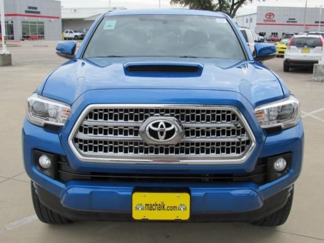  2017 Toyota Tacoma TRD Sport For Sale Specifications, Price and Images