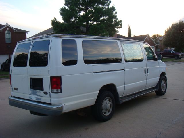  2001 Ford E350 Super Duty XLT Wagon For Sale Specifications, Price and Images