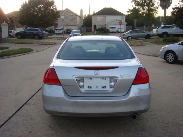  2007 Honda Accord LX For Sale Specifications, Price and Images