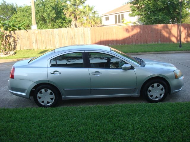  2004 Mitsubishi Galant ES For Sale Specifications, Price and Images