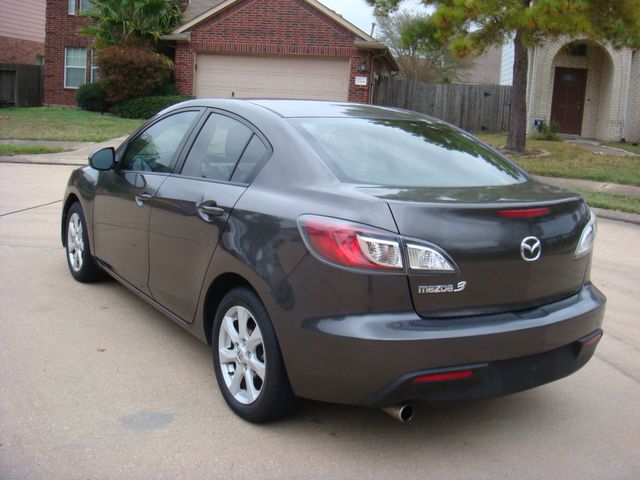  2010 Mazda Mazda3 i Touring For Sale Specifications, Price and Images