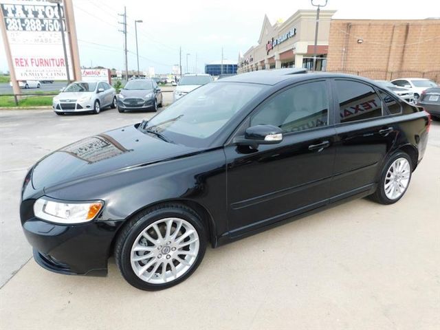  2011 Volvo S40 T5 For Sale Specifications, Price and Images