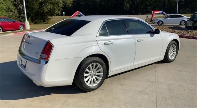  2013 Chrysler 300 Base For Sale Specifications, Price and Images