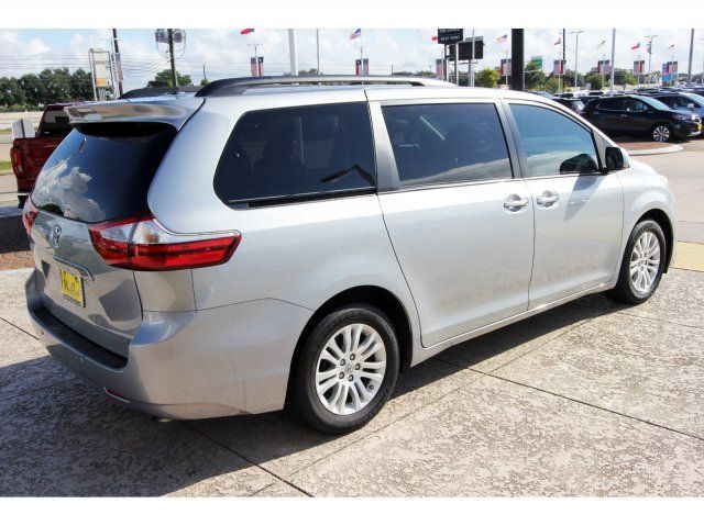  2017 Toyota Sienna XLE Premium For Sale Specifications, Price and Images